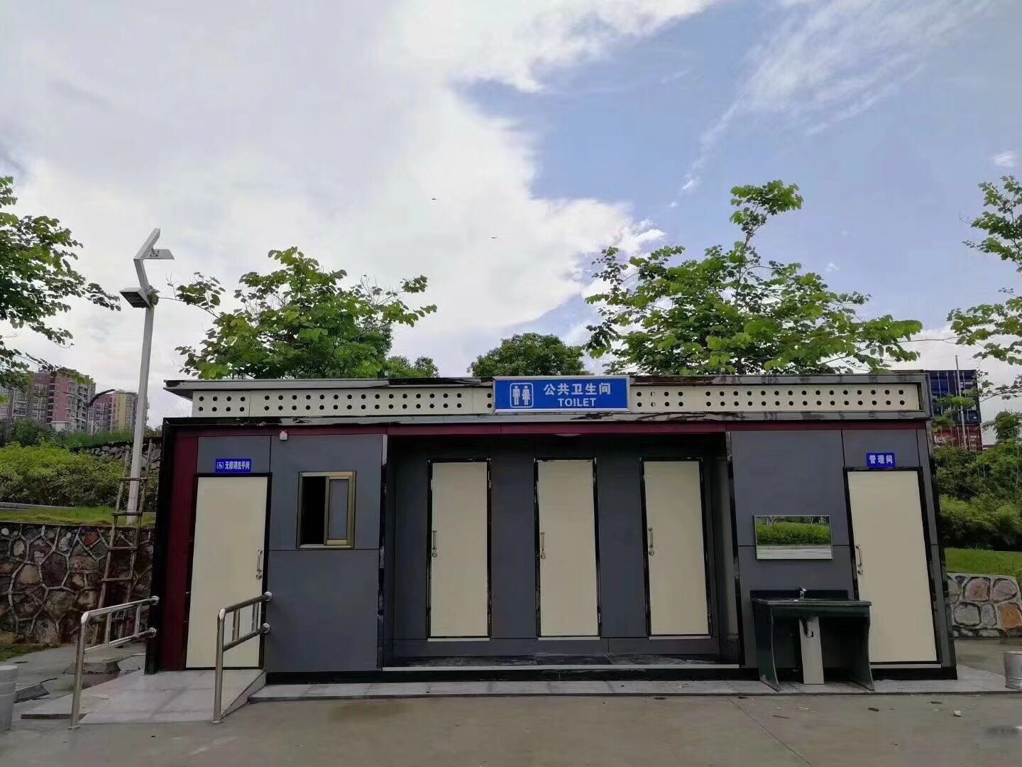微水冲移动厕所