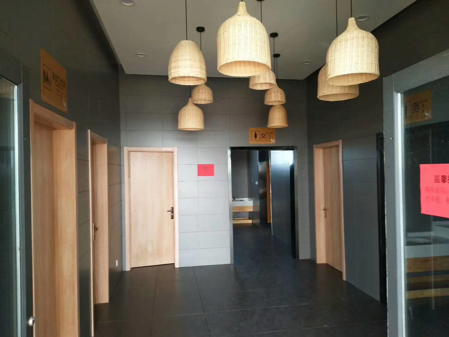仿土建移动厕所